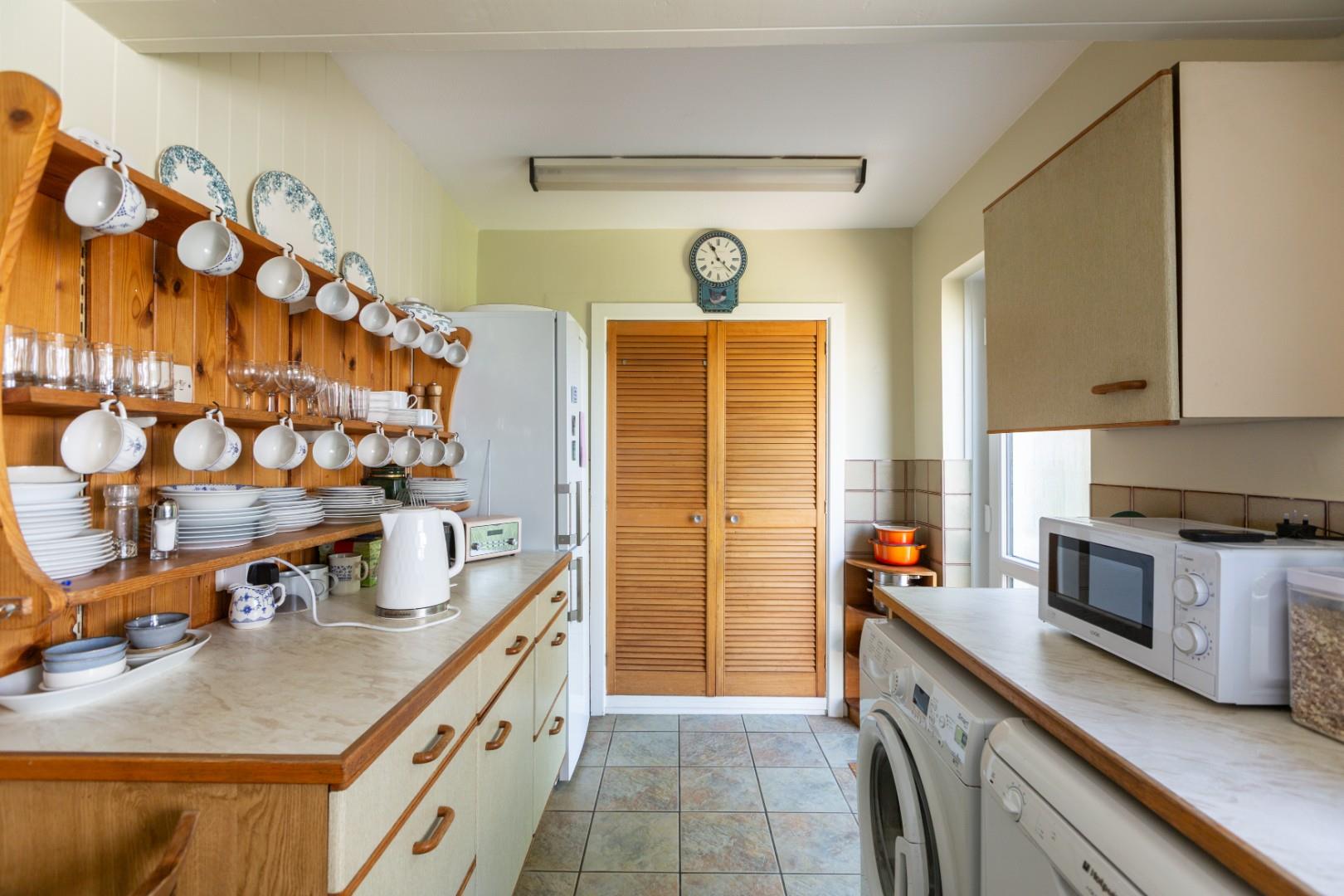 Westland Avenue, West Cross, Swansea, SA3 5NR